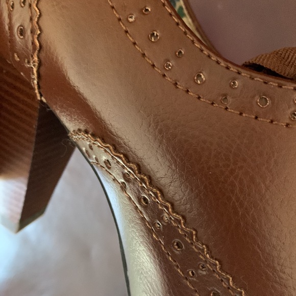 American Eagle By Payless Shoes Nwt 7 American Eagle Brown Leather